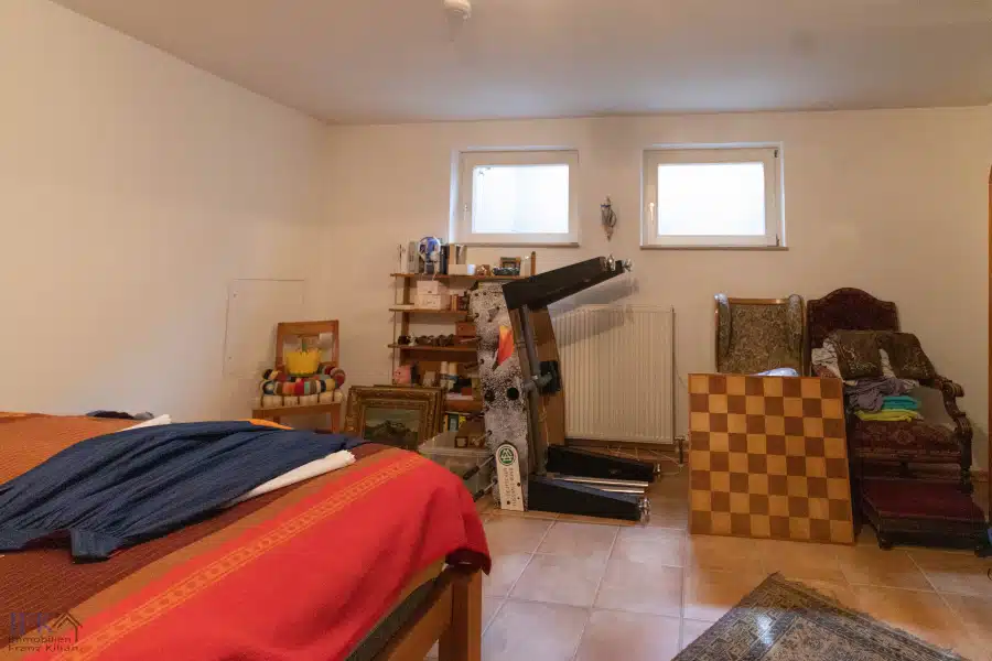 Hobbyraum - Reihenmittelhaus mit 2 separaten Wohneinheiten in bevorzugter Wohnlage zur Anlage