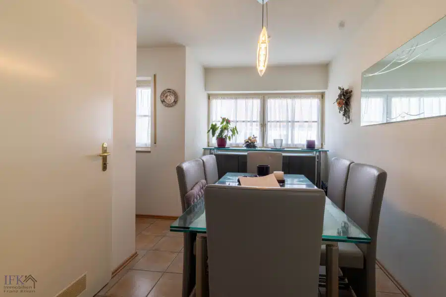 OG Essbereich - Reihenmittelhaus mit 2 separaten Wohneinheiten in bevorzugter Wohnlage zur Anlage