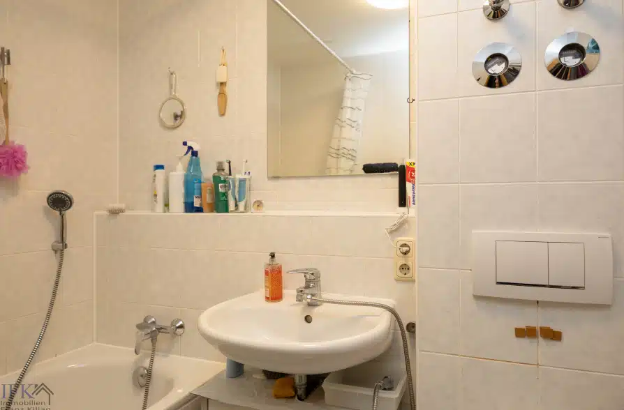 2-Zimmer-Erdgeschosswohnung mit Garten in zentraler Wohnlage in Weilheim - Bad (41780)