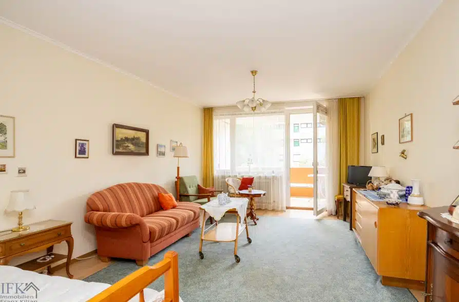 Ruhiges Appartment mit Südbalkon! Frei zum Bezug! - Wohnbereich (43502)