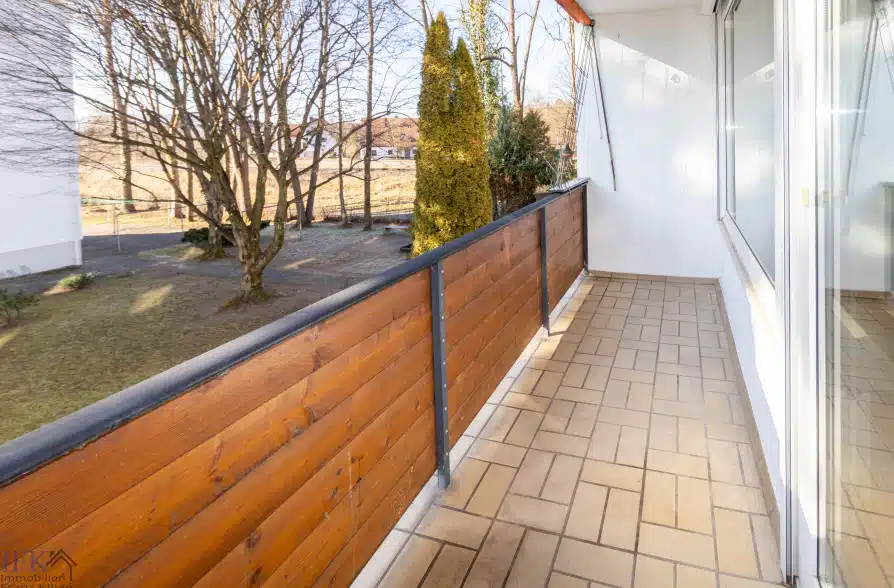 Charmante 3-Zimmer-Wohnung mit Südbalkon in Weilheim - Balkon (37548)