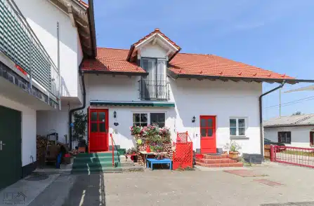 Natur Pur! Großzügige Erdgeschoßwohnung mit Garten und tollem Ausblick ins Grüne!, 82362 Weilheim in Oberbayern, Erdgeschosswohnung