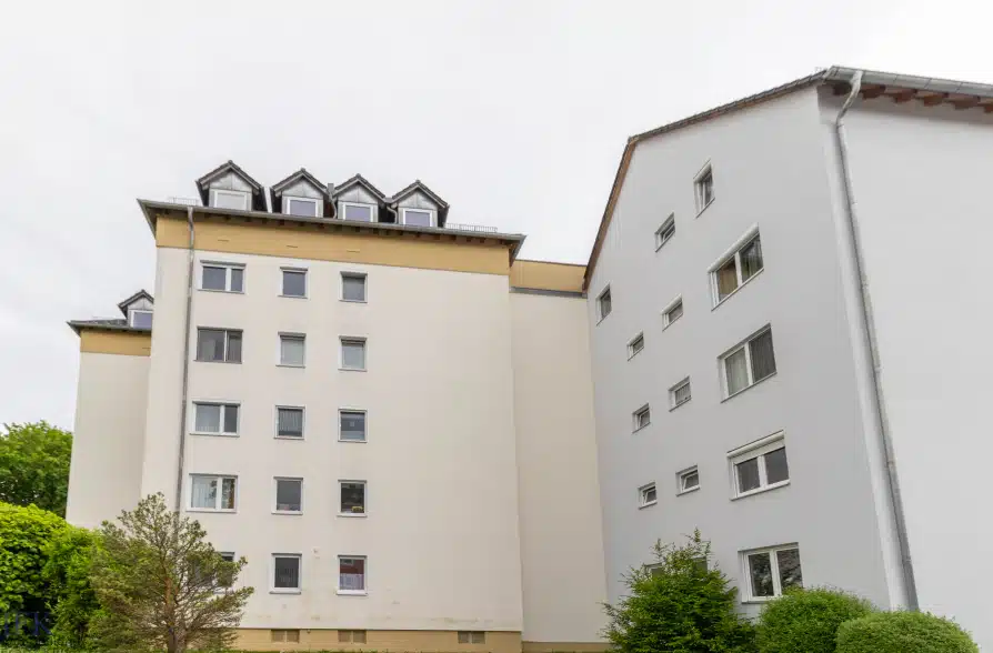 Sonnige 3-Zimmer-Wohnung mit Südbalkon in Weilheim - Außenansicht (38761)