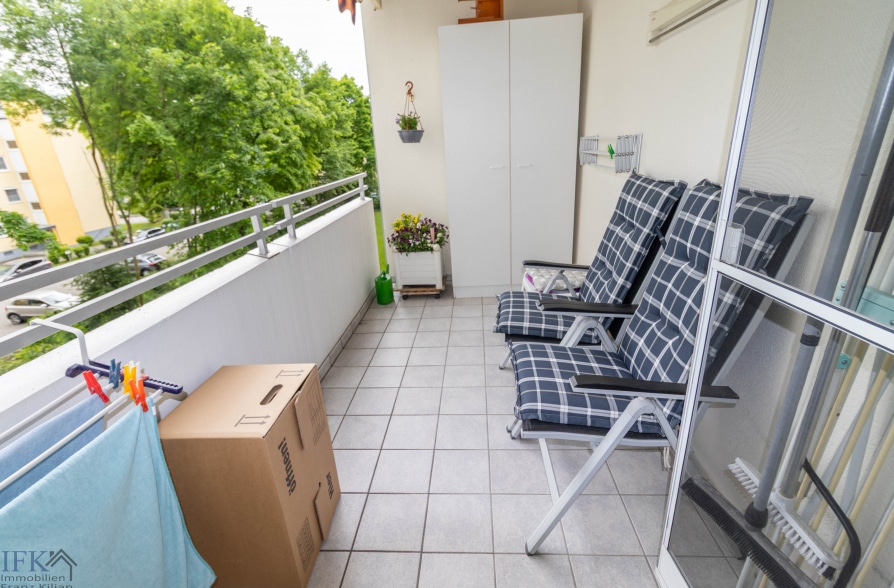 Sonnige 3-Zimmer-Wohnung mit Südbalkon in Weilheim - Balkon (38751)