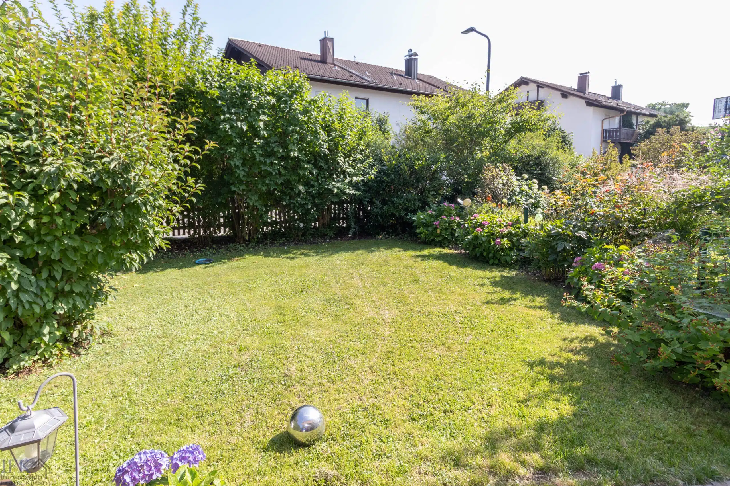 Garten - Große Doppelhaushälfte mit 5 Schlafzimmern in Weilheim