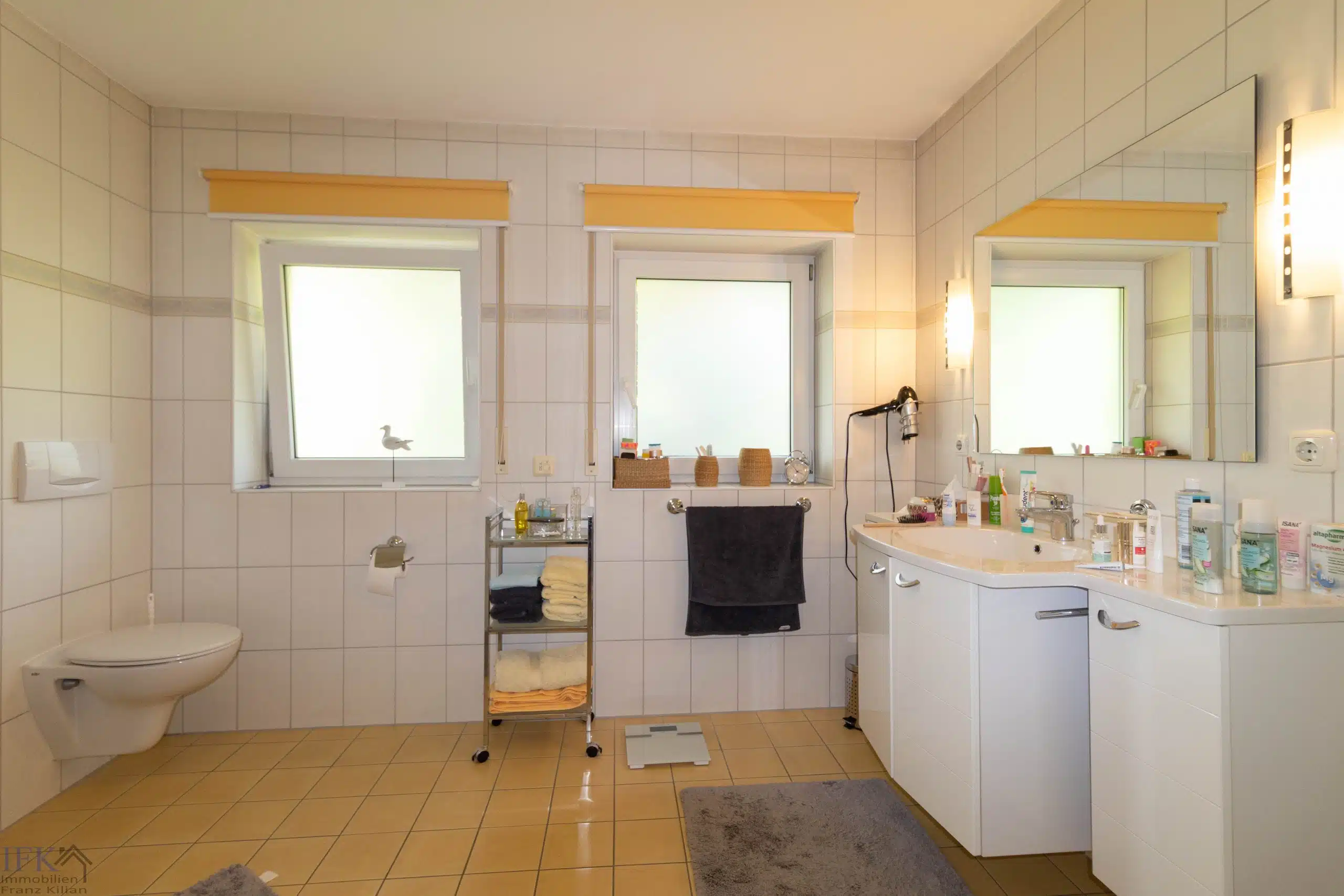 Bad OG - Große Doppelhaushälfte mit 5 Schlafzimmern in Weilheim