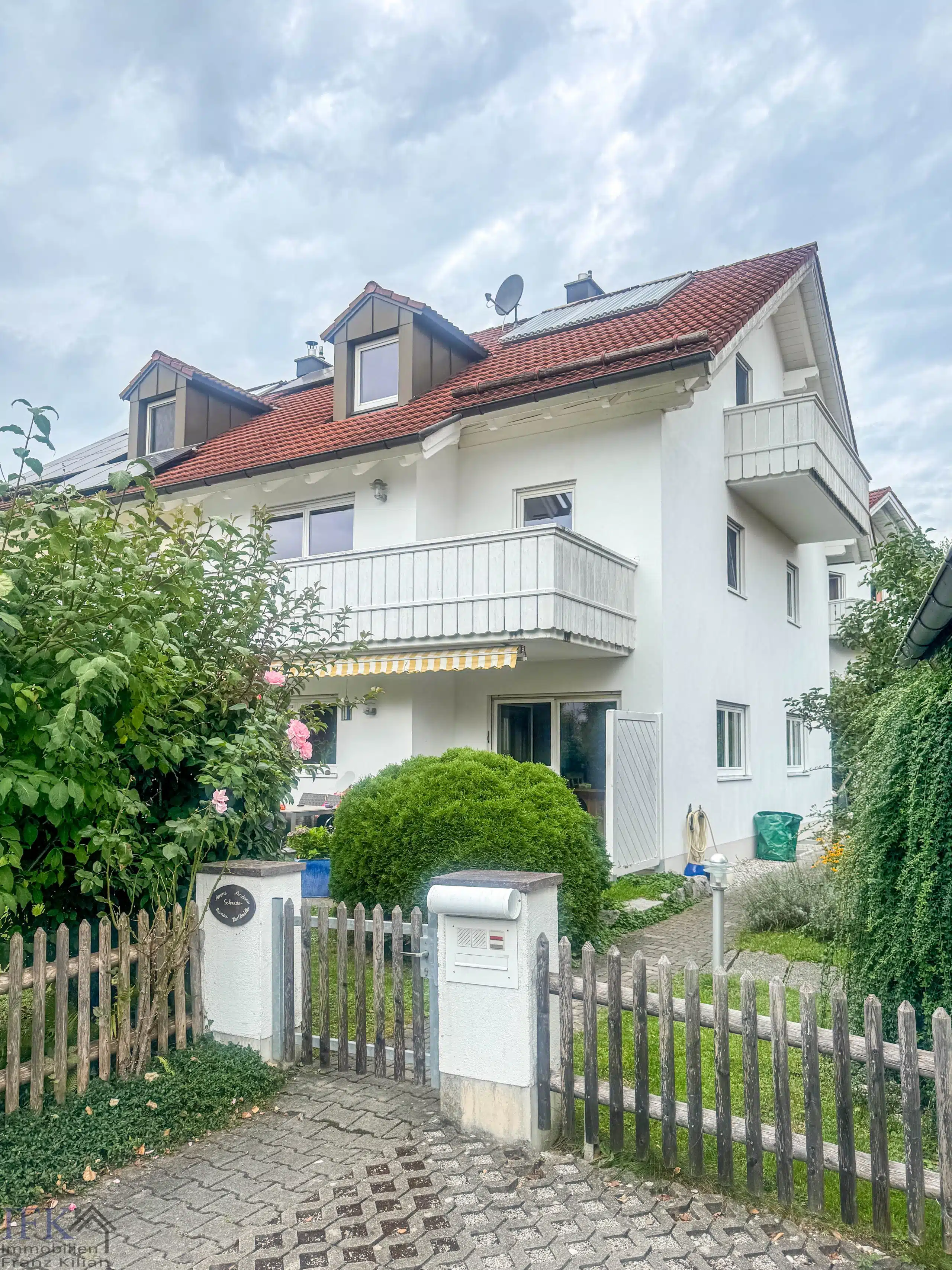 Außenansicht - Große Doppelhaushälfte mit 5 Schlafzimmern in Weilheim