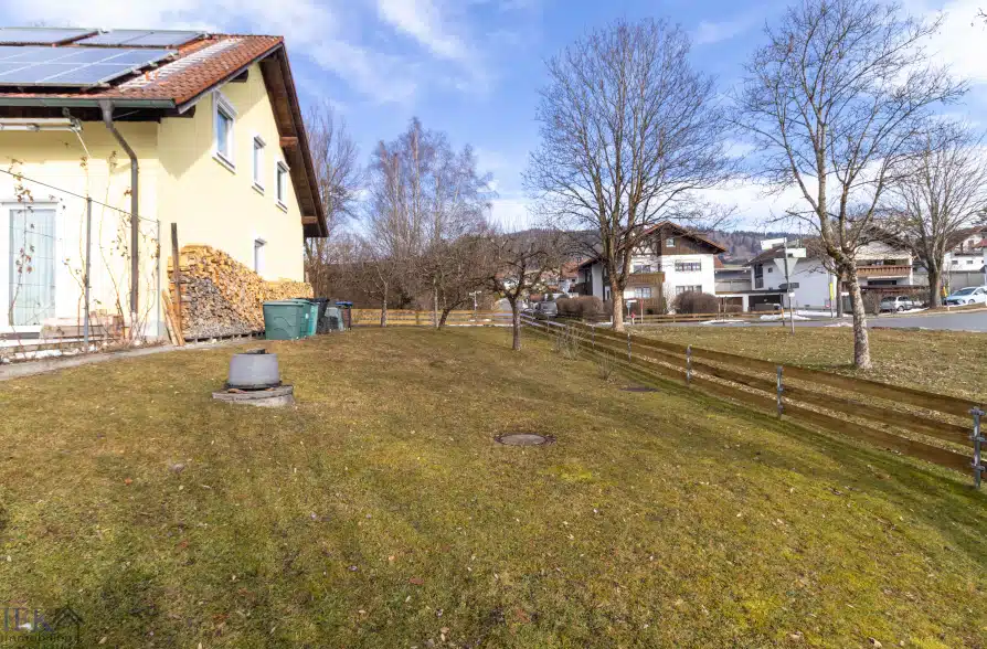 Hier brauchen Sie keinen TV! Zweifamilienhaus in Hohenpeißenberg mit Panoramablick!! - Garten (37841)