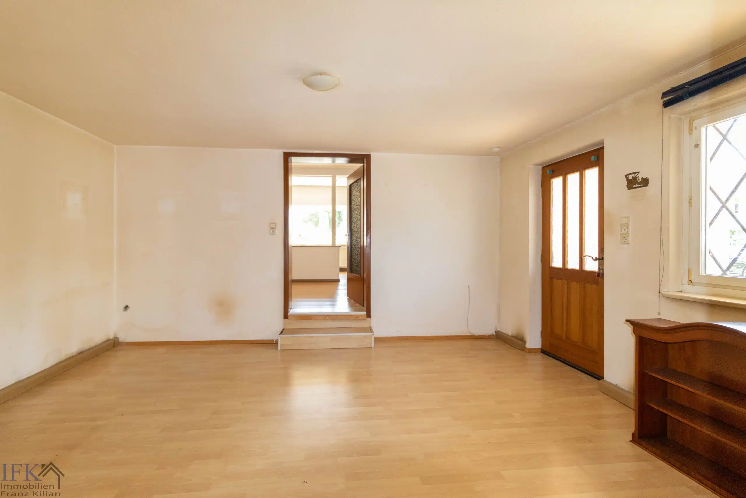 Eingang Anbau - Ein Stadthaus mit vielen Möglichkeiten von Weilheim!