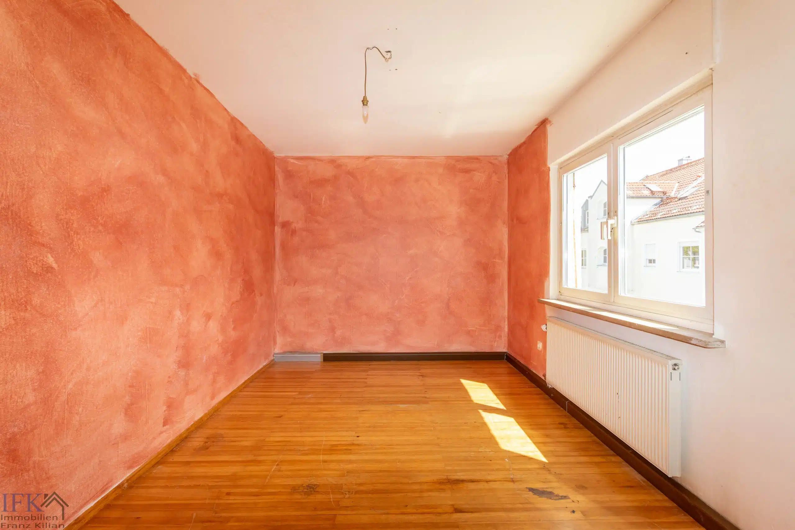 Schlafzimmer 1 - Ein Stadthaus mit vielen Möglichkeiten von Weilheim!