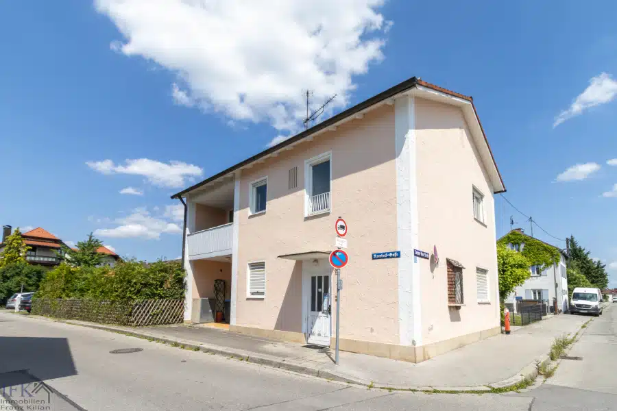 Straßenansicht - Ein Stadthaus mit vielen Möglichkeiten von Weilheim!