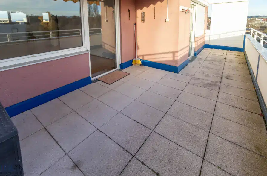 Sonnige Dachterrassenwohnung mit Blick Bergblick im Weilheimer Westen - Dachterrasse (34980)