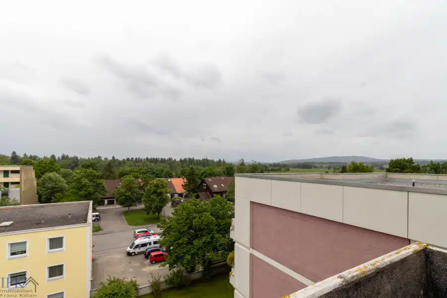 Ausblick - Sonnige 2-Zimmer-Dachgeschoßwohnung mit Panoramablick im Weilheimer Westen