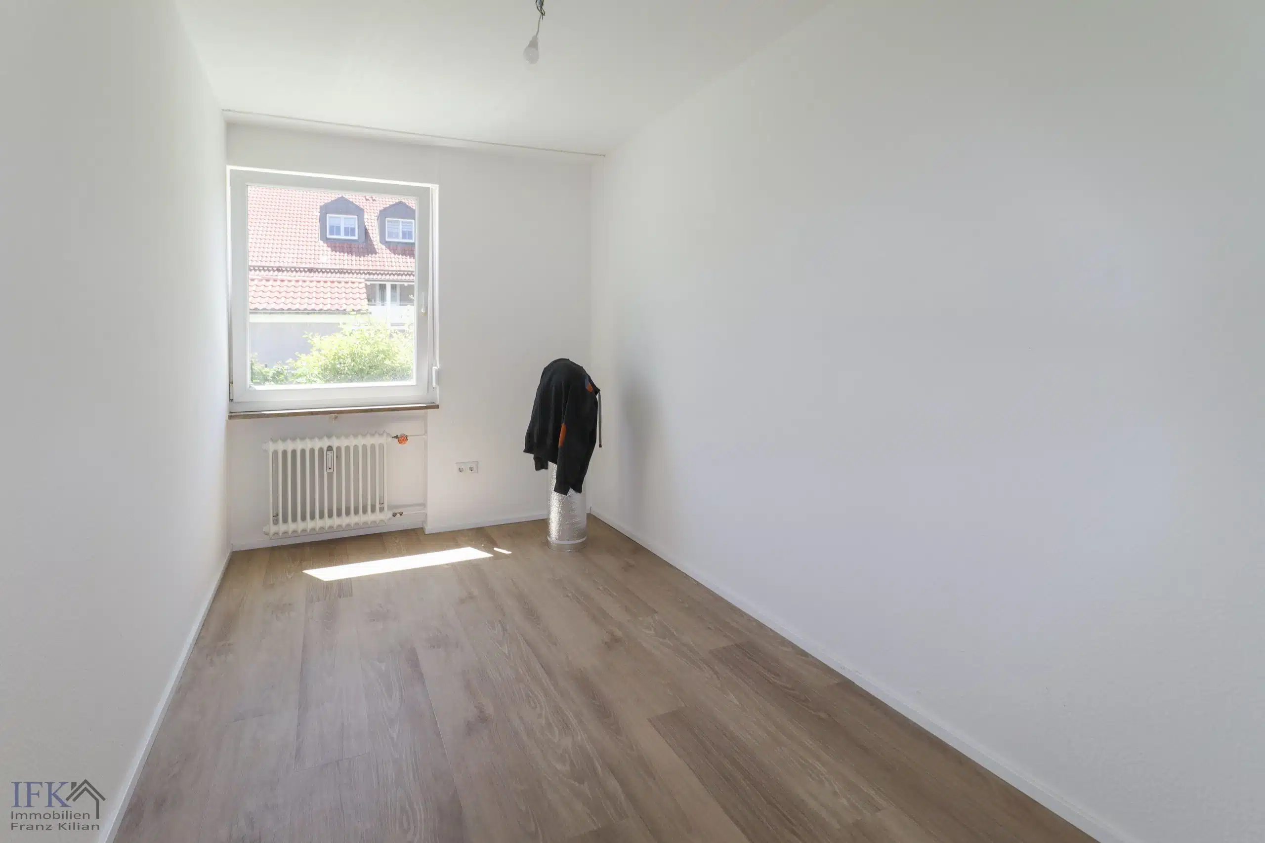 Zimmer 3 - Frisch renovierte 4-Zimmer-Wohnung im Herzen von Weilheim