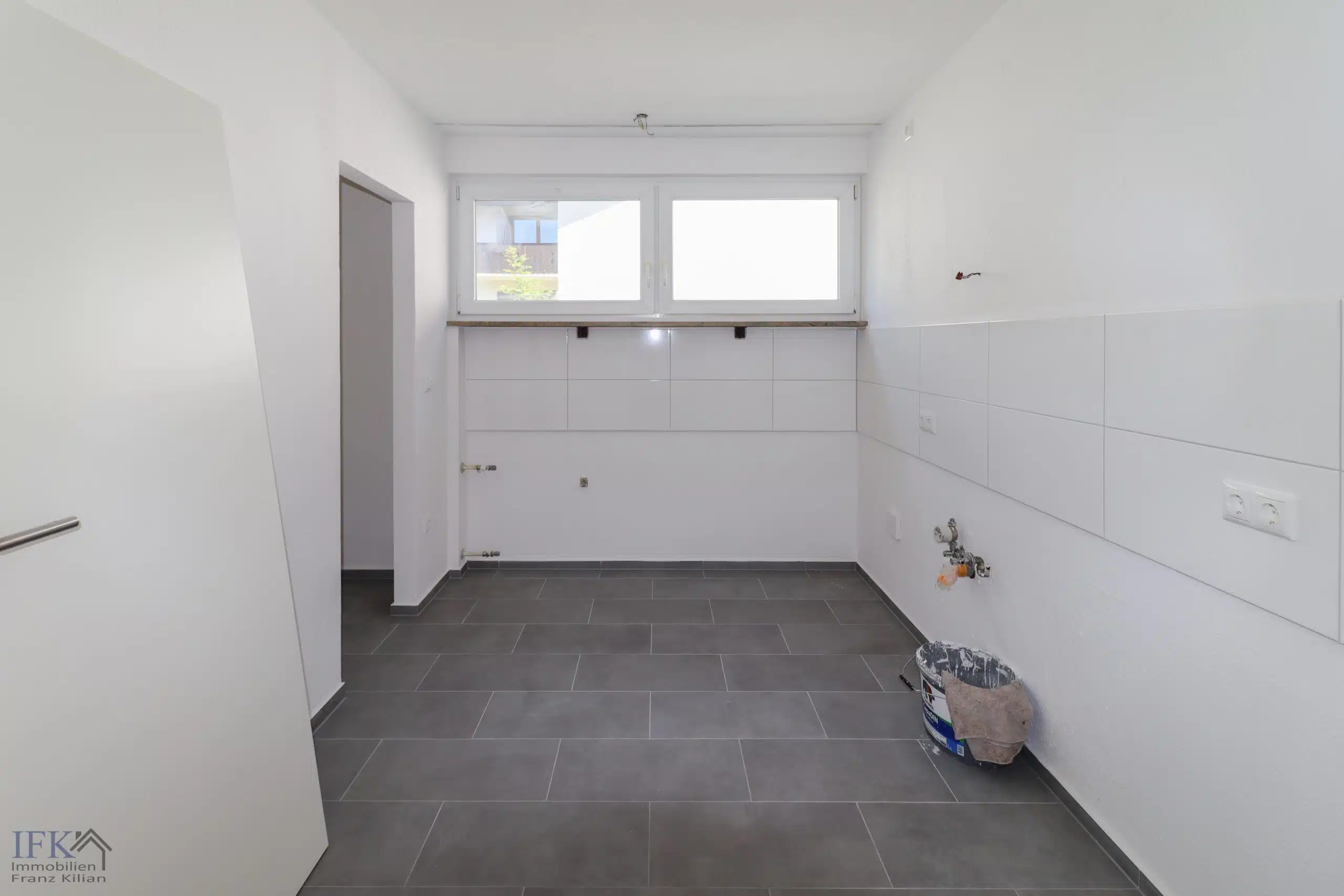 Küche - Frisch renovierte 4-Zimmer-Wohnung im Herzen von Weilheim