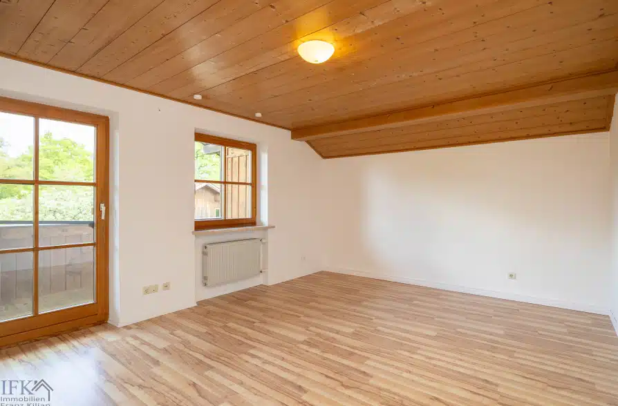 Sonnige 4-Zimmer-Wohnung in Zweifamilienhaus in Bernried am Starnberger See - Zimmer 1 (42186)