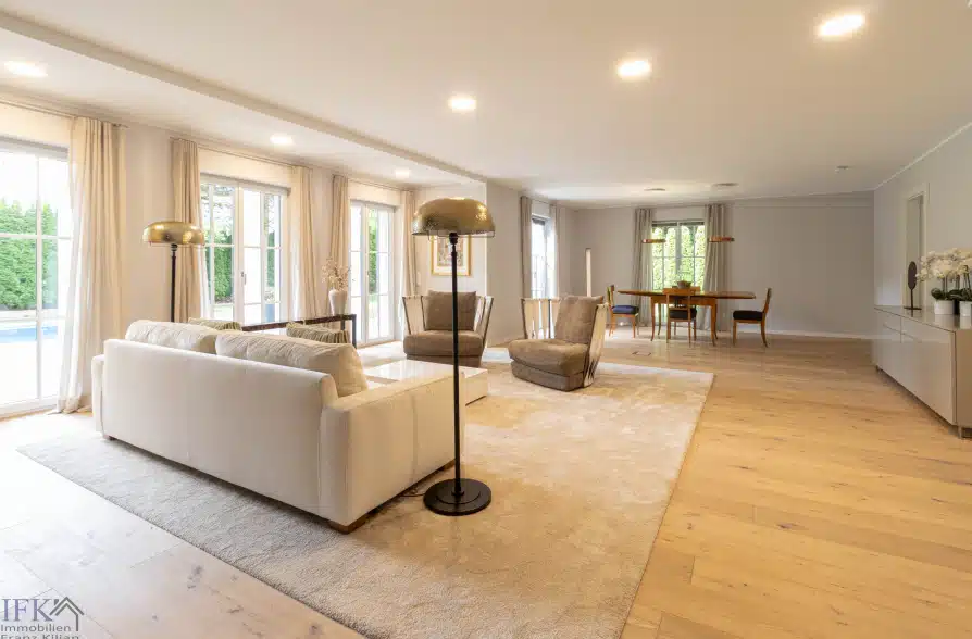 Provisionsfreier Verkauf! Elegante Luxusvilla mit Traumausstattung am Grünwalder Forst! - Wohnbereich (36443)