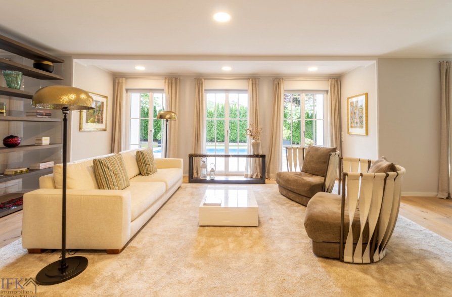 Provisionsfreier Verkauf! Elegante Luxusvilla mit Traumausstattung am Grünwalder Forst! - Wohnbereich (36438)