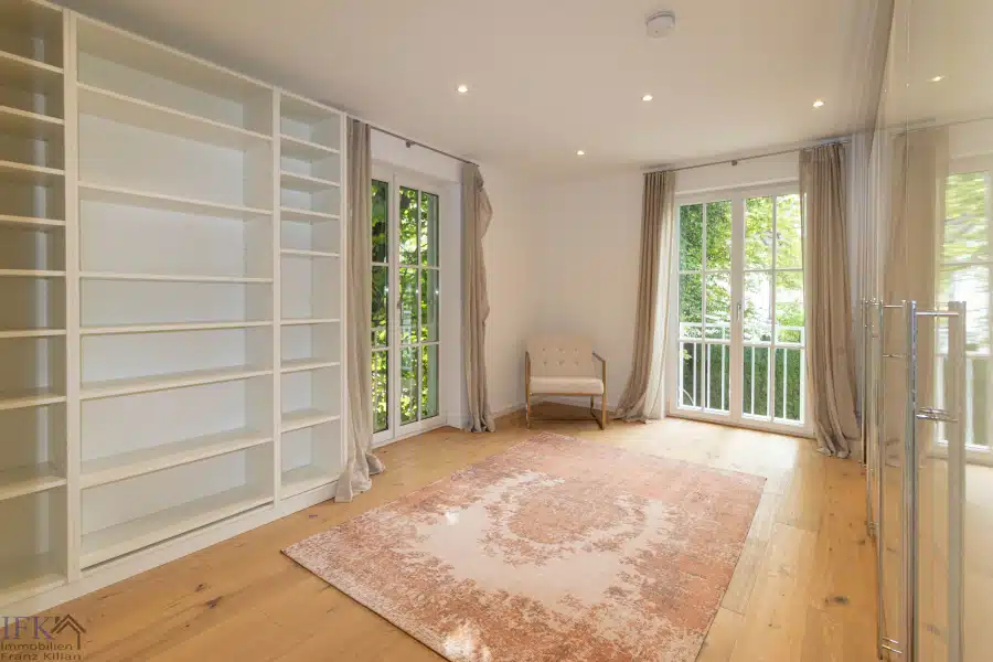 Zimmer 1 - Provisionsfreier Verkauf! Elegante Luxusvilla mit Traumausstattung am Grünwalder Forst!