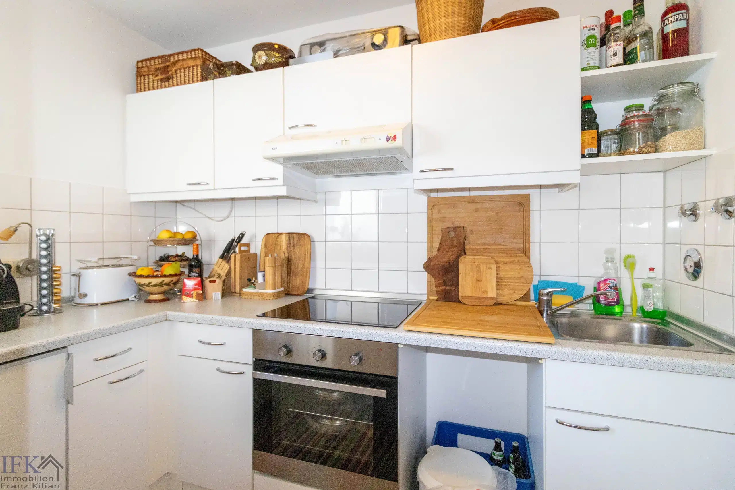 Küche - Klein aber Mein! Sonniges Appartment mit Balkon und Einbauküche in Weilheim!