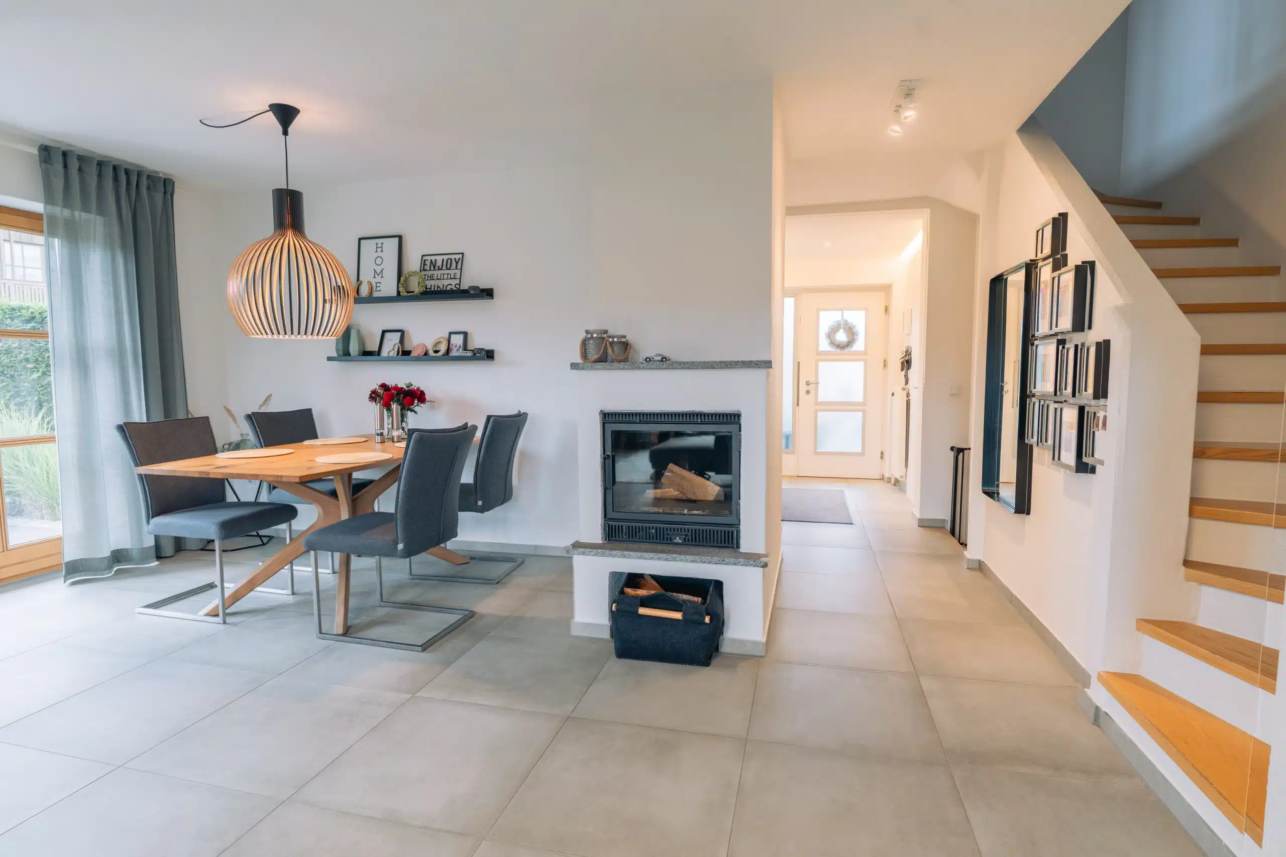 Essbereich - Ein Haus zum Wohlfühlen! Hochwertige, moderne Doppelhaushälfte mit Traum-Ausstattung!