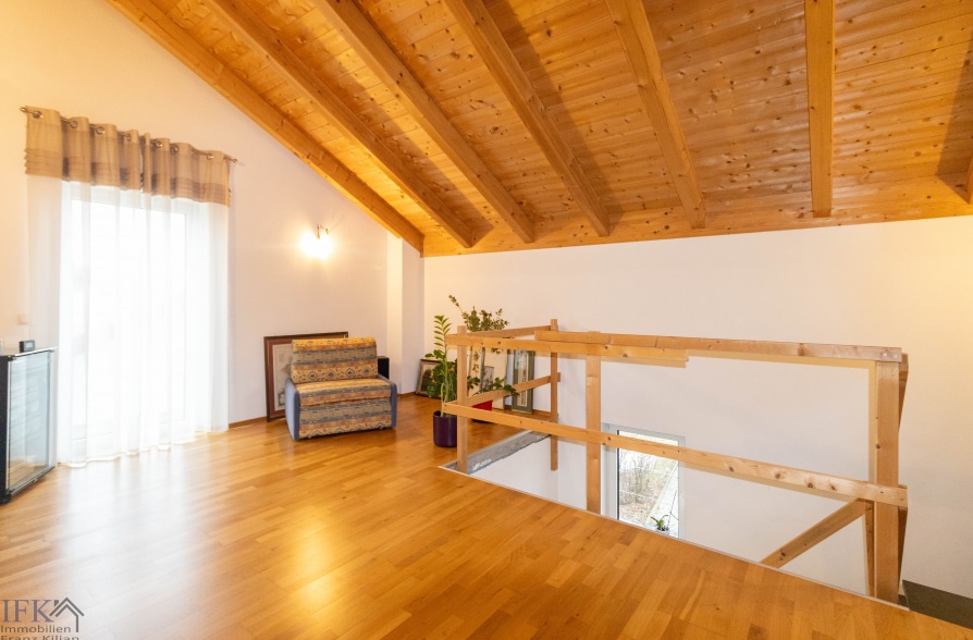 Neuwertiges KFW-55 Einfamilienhaus auf traumhaftem Grundstück in Eberfing - Galerie (37288)