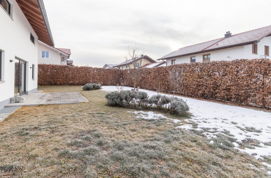 Neuwertiges KFW-55 Einfamilienhaus auf traumhaftem Grundstück in Eberfing - Garten (37276)