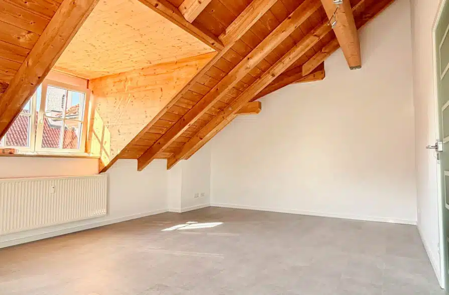 Gemütliche 2-Zimmer-Wohnung in zentraler Lage von Weilheim - Wohnbereich (42143)