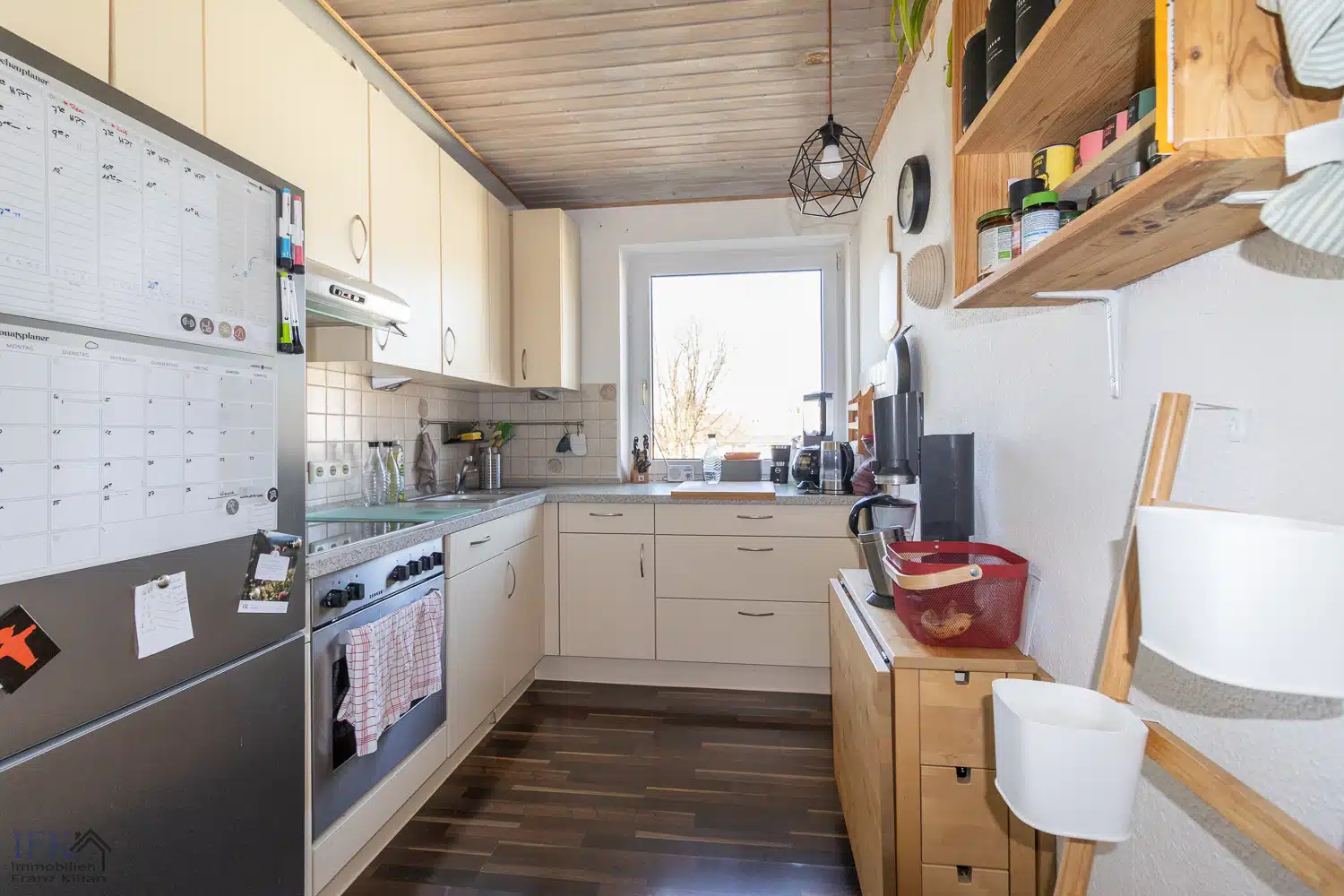 Küche - Beziehbare 3-Zimmer-Wohnung mit Süd-Balkon in Weilheim