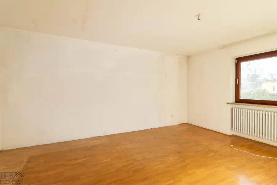 Zimmer 1 - Renovierungsbedürftiger Bungalow mit Potenzial in Traubing