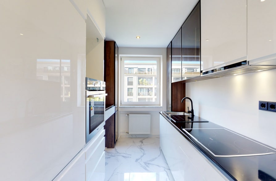 Komplett renovierte 2-Zimmer-Wohnung in Bogenhausen mit Luxus-Ausstattung - Küche (34765)