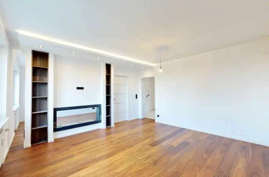 Komplett renovierte 2-Zimmer-Wohnung in Bogenhausen mit Luxus-Ausstattung - Wohnzimmer (34763)