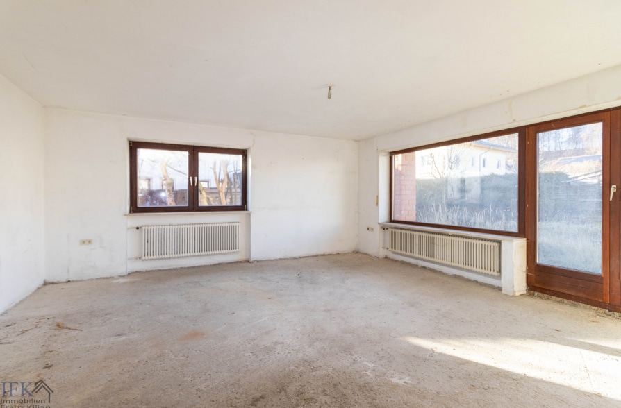 Freistehendes Einfamilienhaus zur individuellen Fertigstellung in Traubing - EG Wohnbereich (40105)