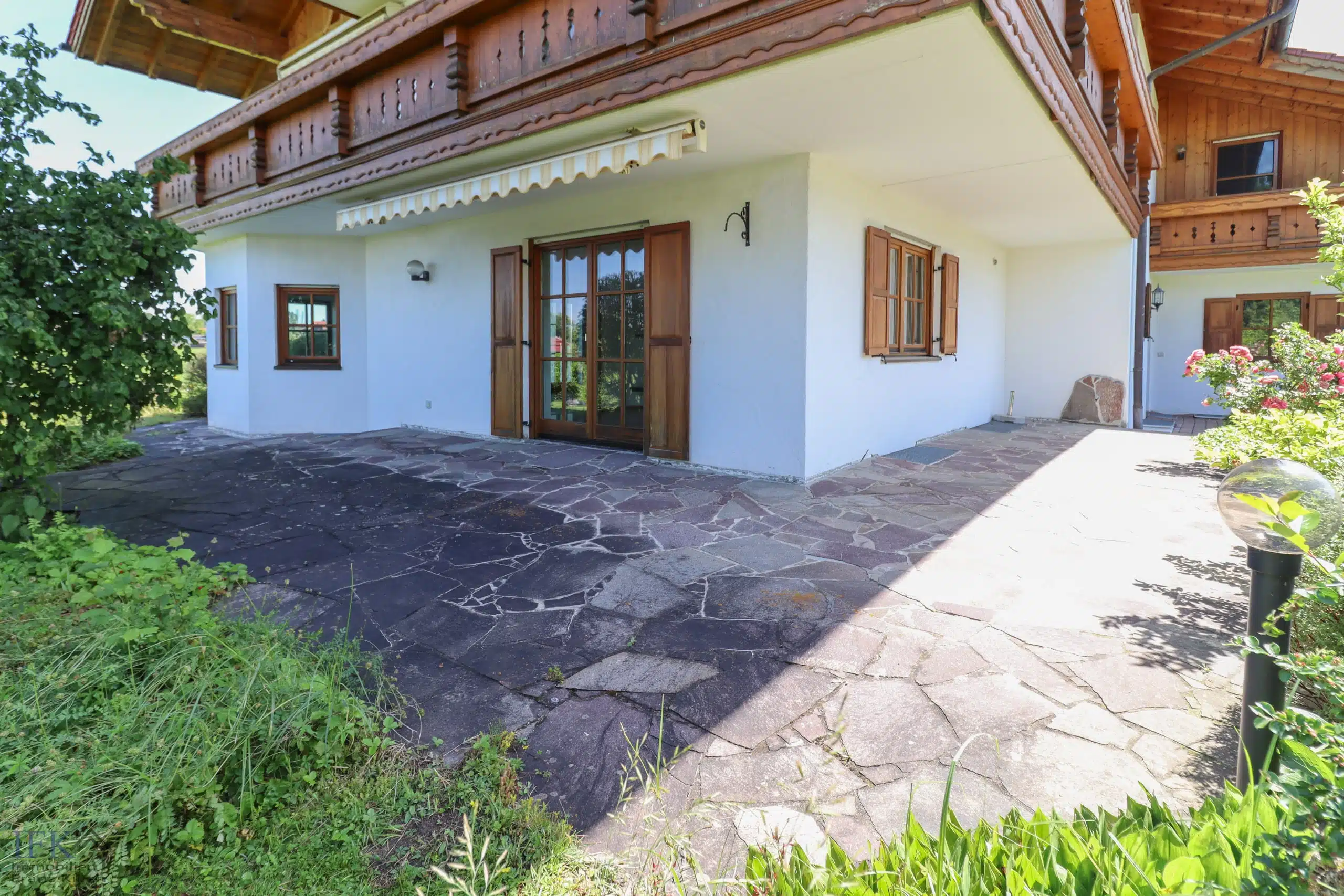 Terrasse - Gepflegtes XXL-Mehrgenerationenhaus in Bestlage von Polling!