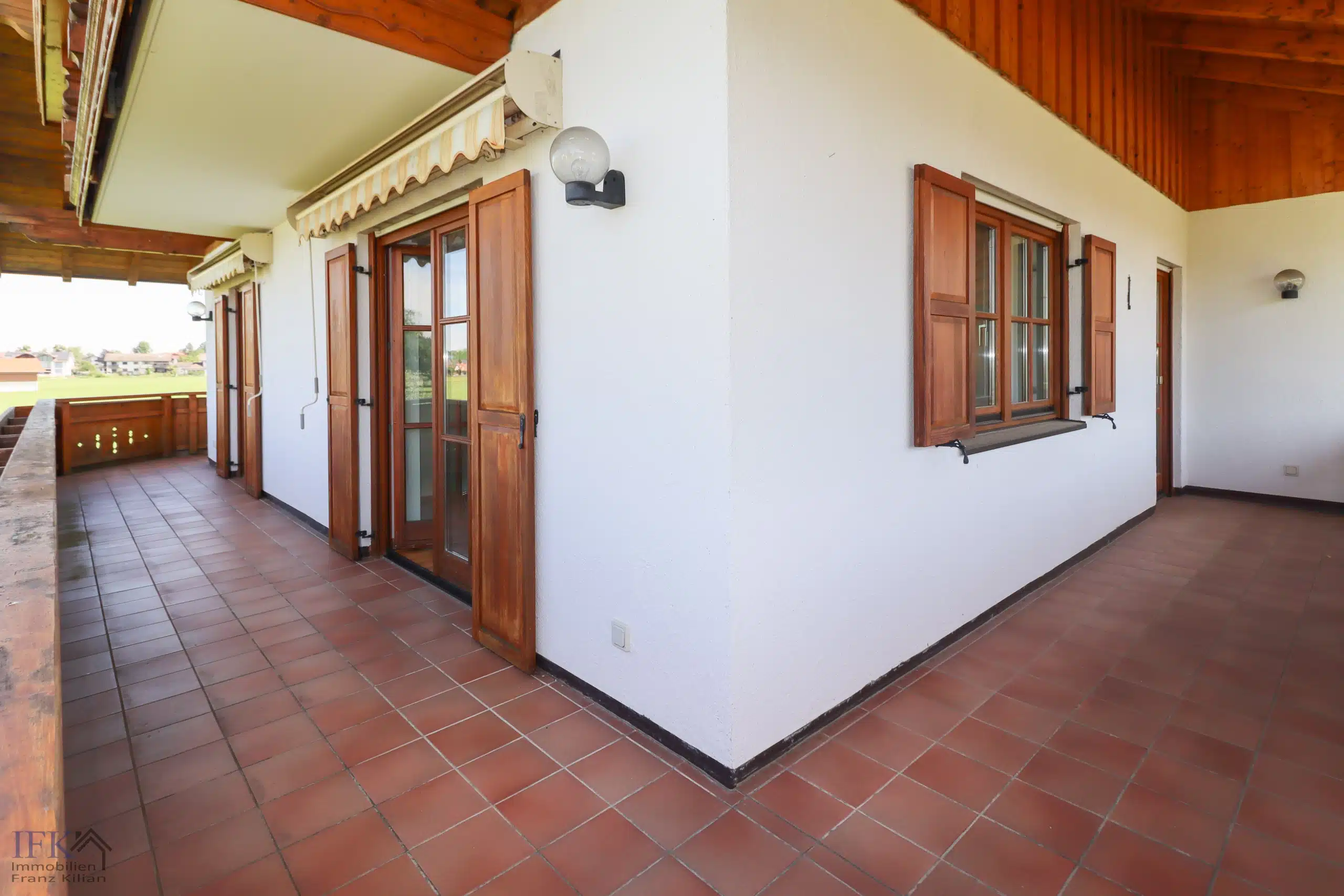 Balkon - Gepflegtes XXL-Mehrgenerationenhaus in Bestlage von Polling!