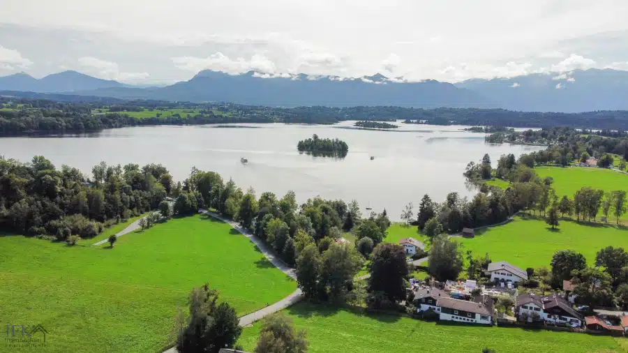Lage - Nur einen Steinwurf vom Staffelsee entfernt! Gemütliche 2-Zi.-Obergeschosswohnung mit Balkon (WE 9)