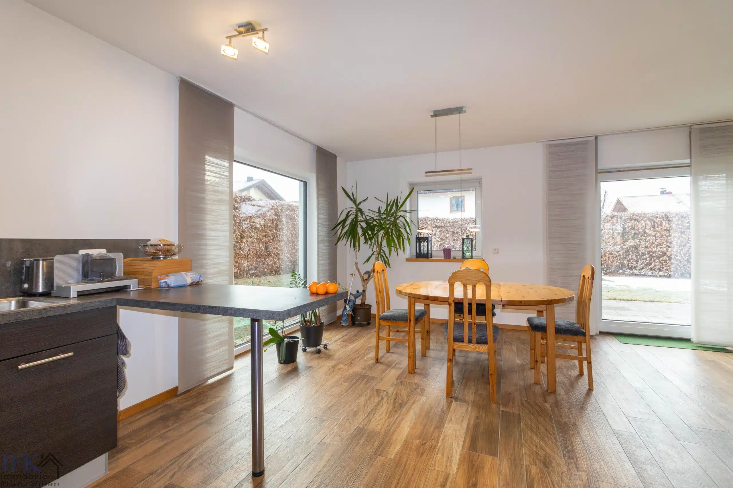 Essbereich - Neuwertiges KFW-55 Einfamilienhaus auf traumhaftem Grundstück in Eberfing