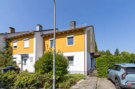 Reiheneckhaus zum renovieren mit wunderschönem Garten in Weilheim!, 82362 Weilheim in Oberbayern, Reiheneckhaus