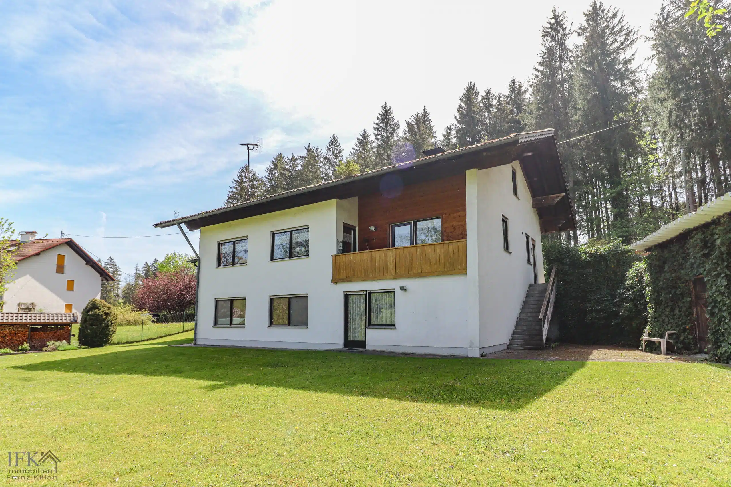 Außenansicht - Einmalige Gelegenheit! Einfamilienhaus mit Ausbaureserve auf traumhaftem Grundstück und Lechzugang!