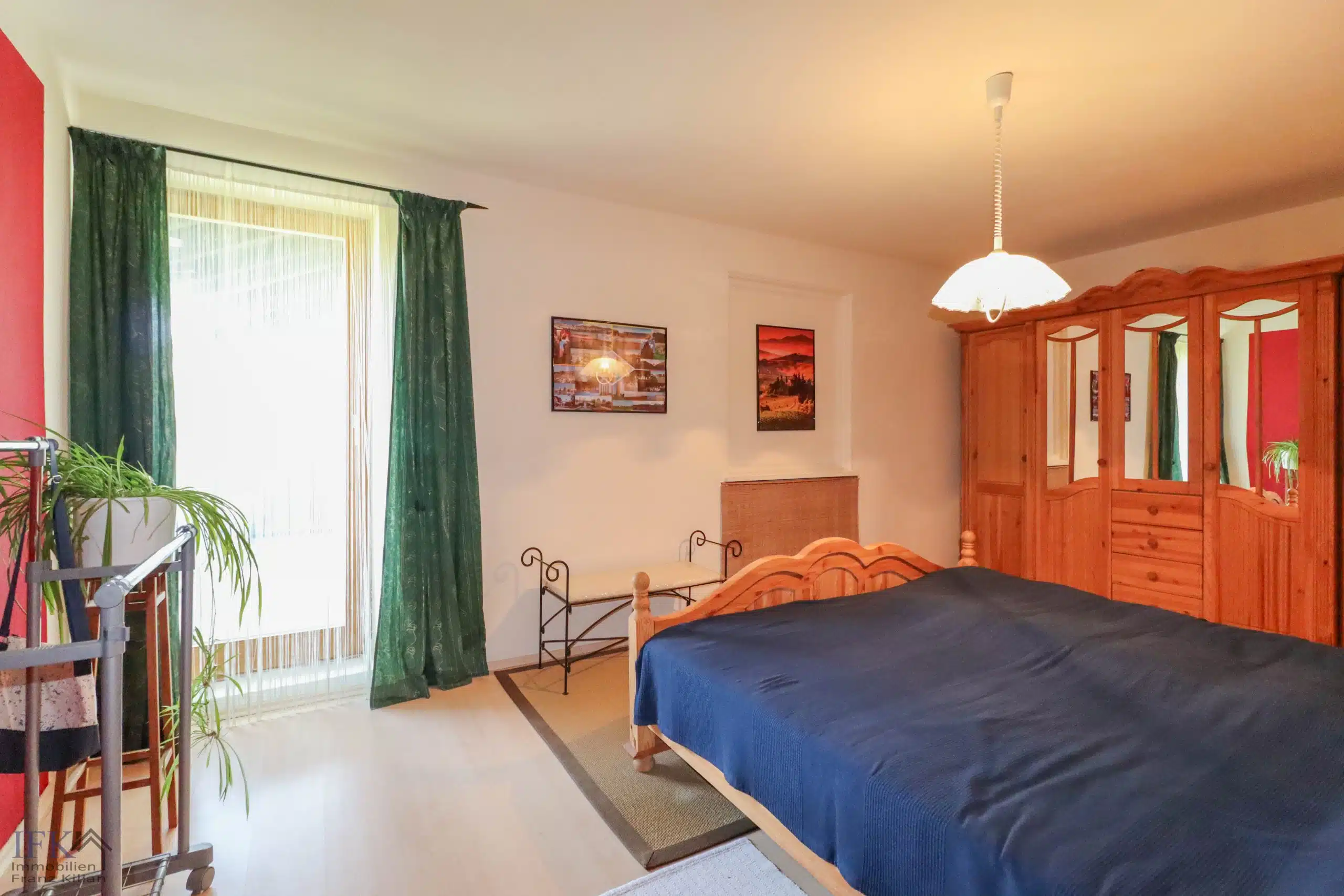 Schlafzimmer EG - Einmalige Gelegenheit! Einfamilienhaus mit Ausbaureserve auf traumhaftem Grundstück und Lechzugang!