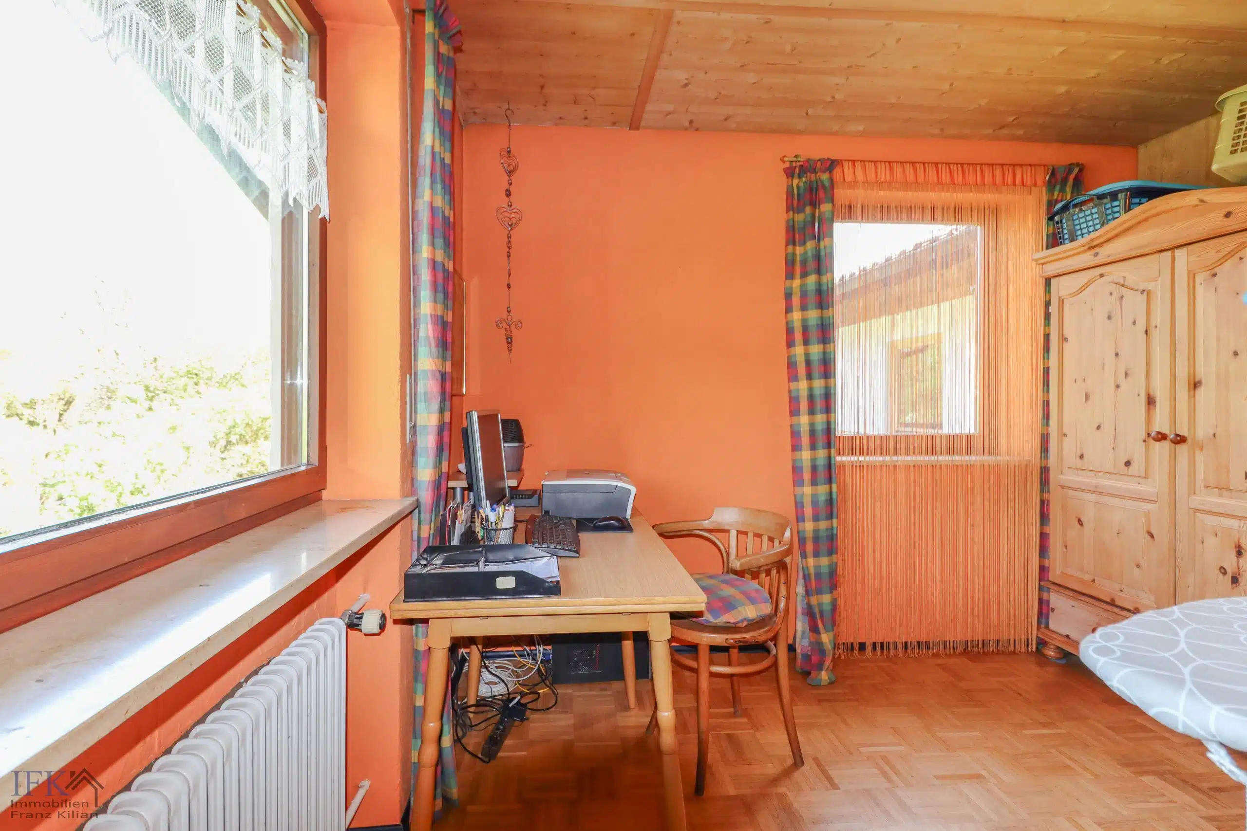 Büro EG - Einmalige Gelegenheit! Einfamilienhaus mit Ausbaureserve auf traumhaftem Grundstück und Lechzugang!