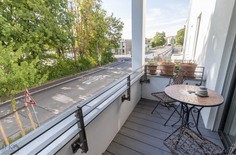 Moderne 5-Zimmer-Wohnung im Weilheimer Westen - Balkon Ost (37564)