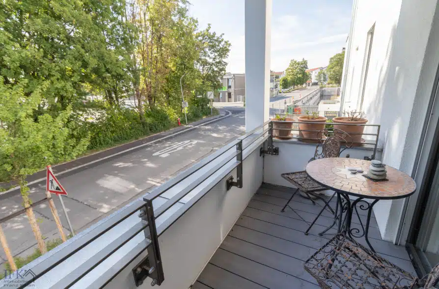 Moderne 5-Zimmer-Wohnung im Weilheimer Westen - Balkon Ost (37564)