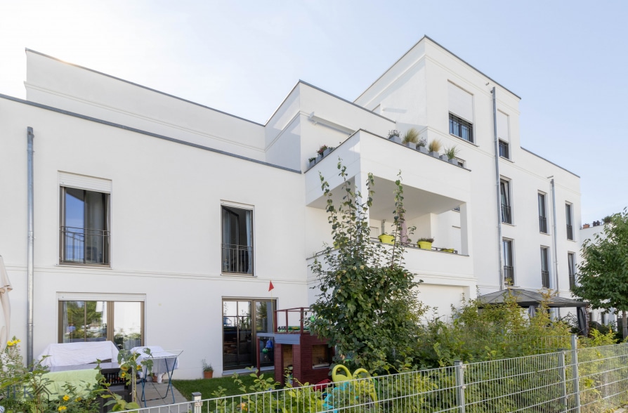 Moderne 5-Zimmer-Wohnung im Weilheimer Westen - Rückansicht (37569)