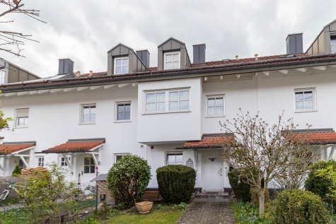Reihenmittelhaus mit 2 separaten Wohneinheiten in bevorzugter Wohnlage, 82362 Weilheim in Oberbayern, Reihenmittelhaus