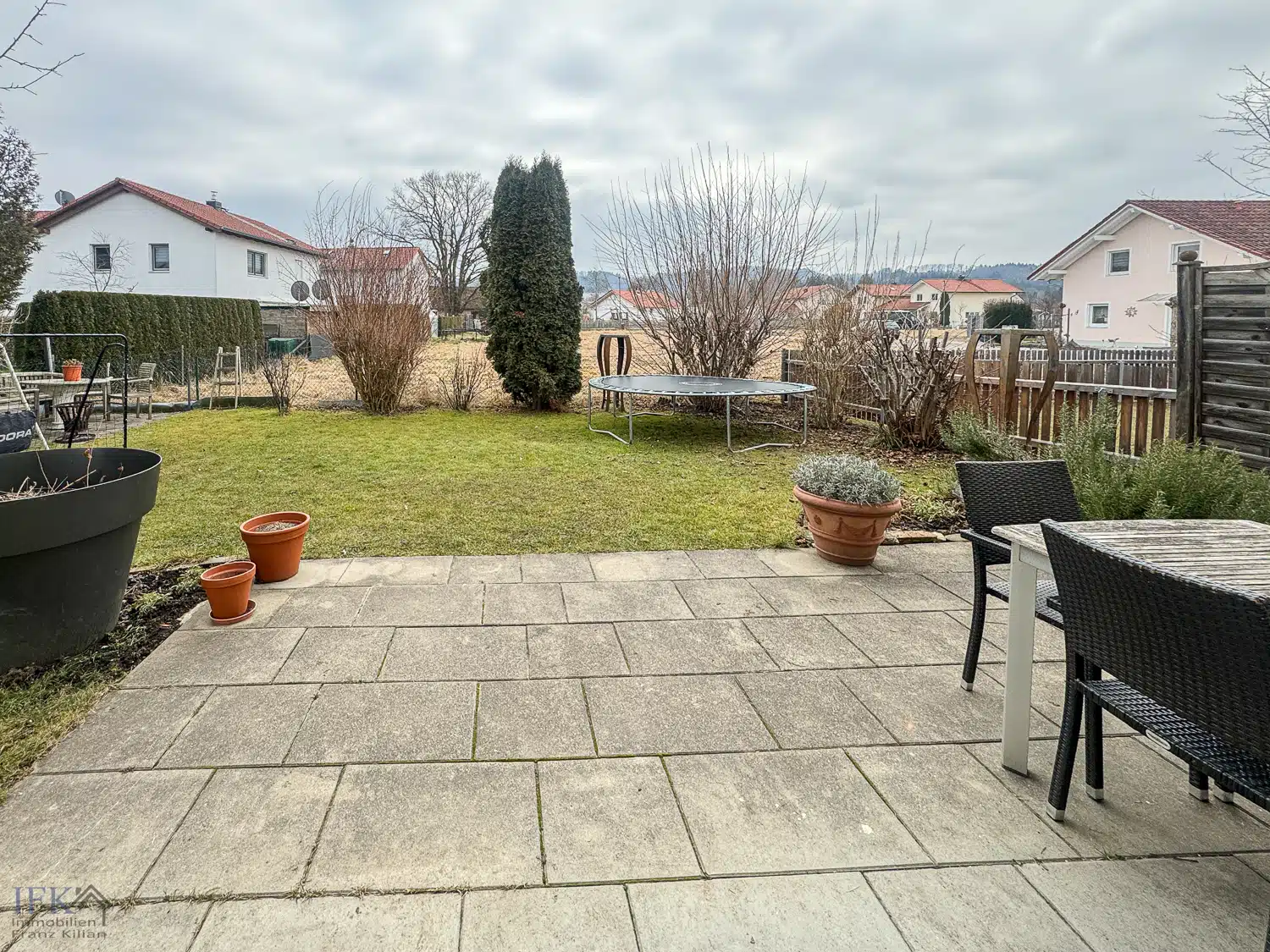 Terrasse - Sonnige Doppelhaushälfte in bester Wohnlage in Peißenberg