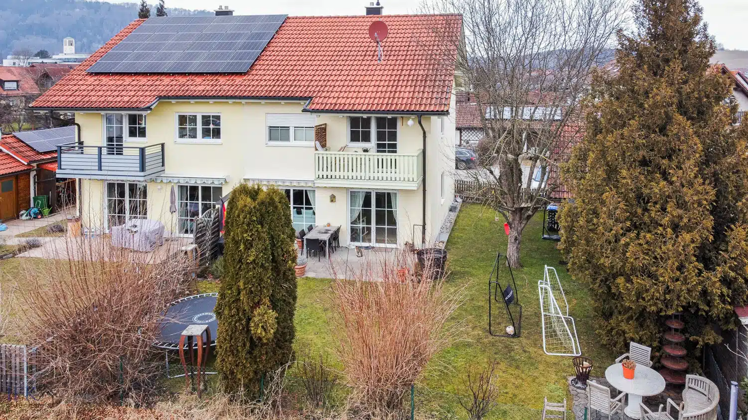 Gartenansicht - Sonnige Doppelhaushälfte in bester Wohnlage in Peißenberg