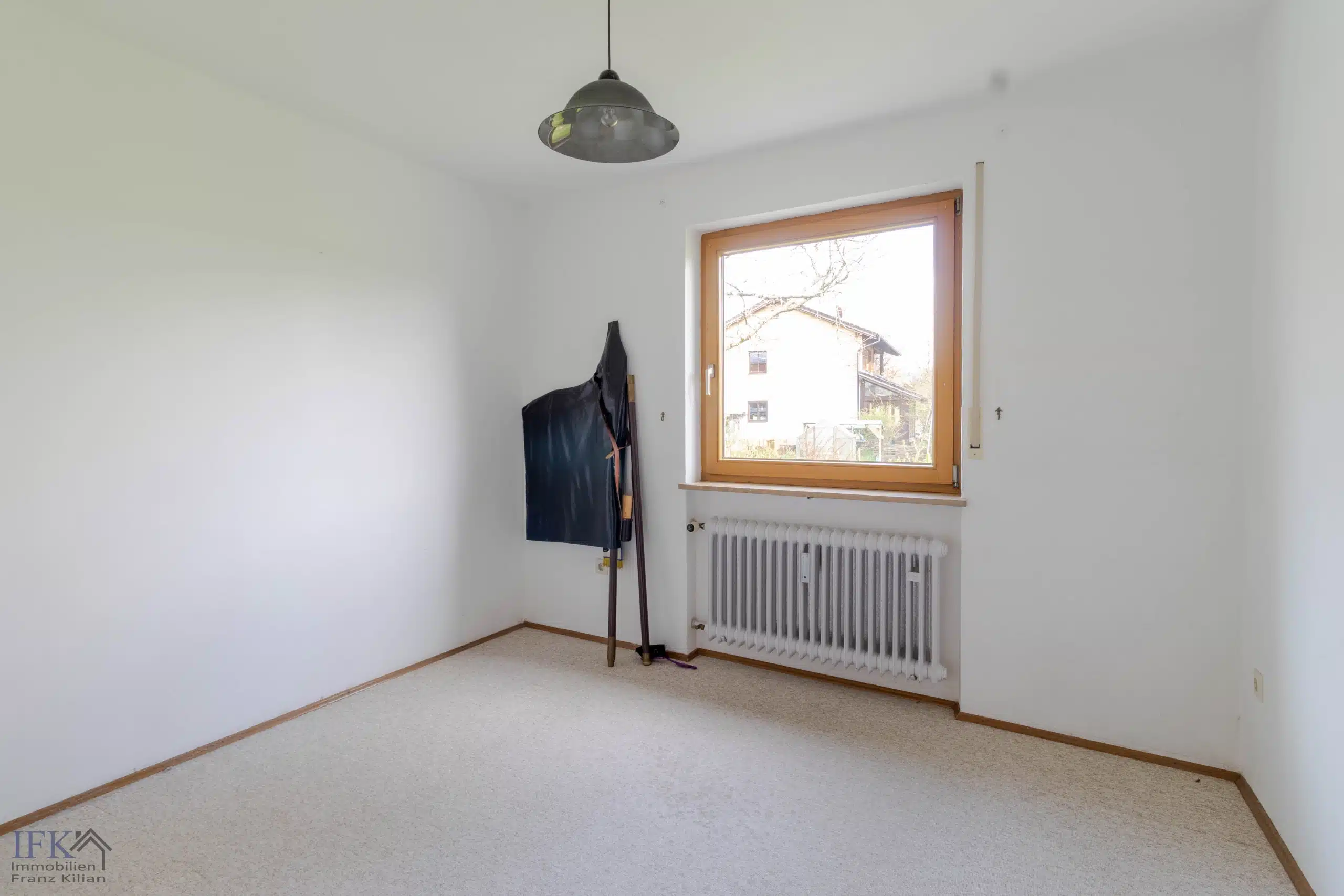 EG Büro - Zweifamilienhaus in traumhafter Lage mit Weit- und Bergblick in Oberhausen