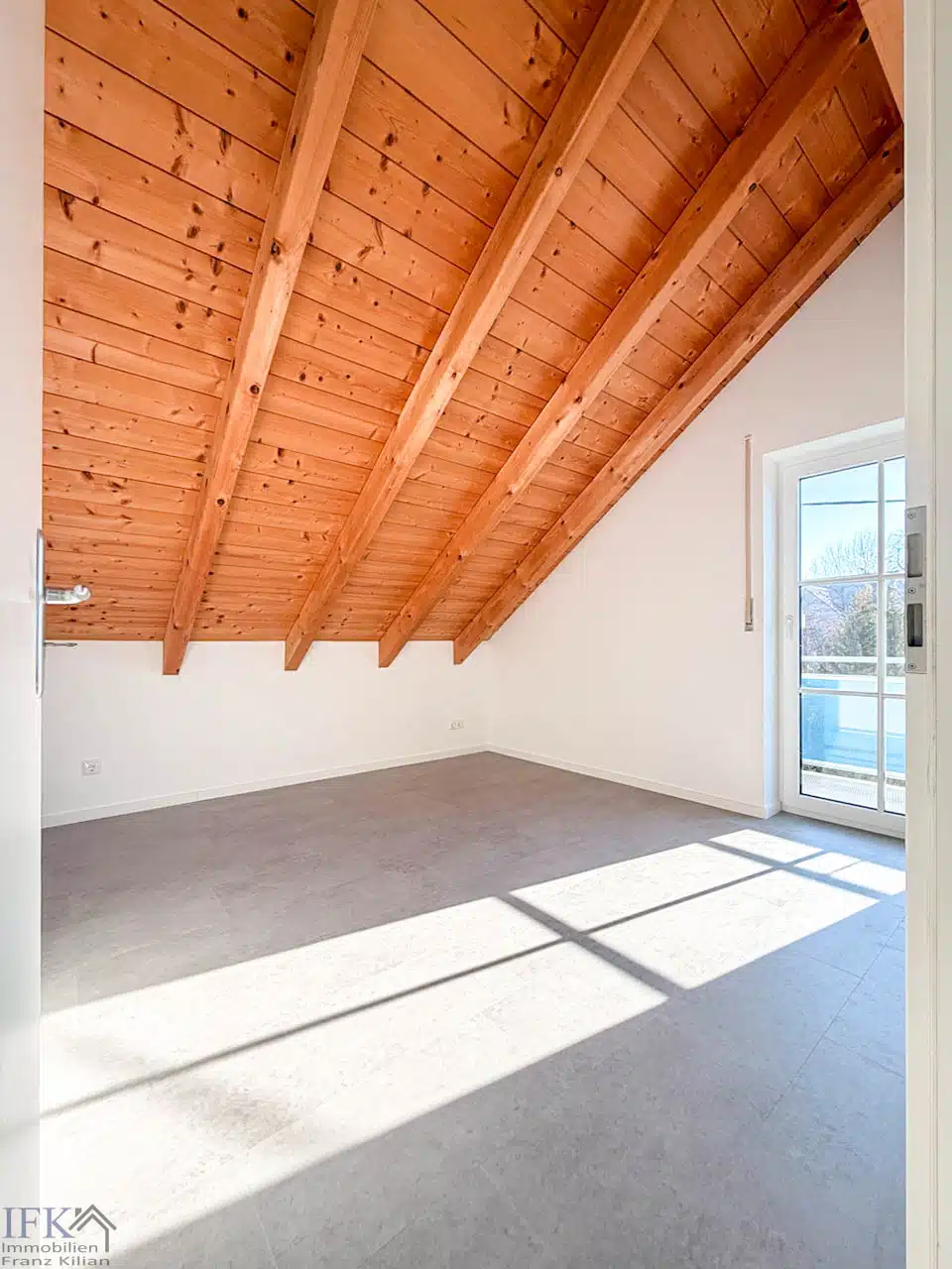 Schlafzimmer - Gemütliche 2-Zimmer-Wohnung in zentraler Lage von Weilheim