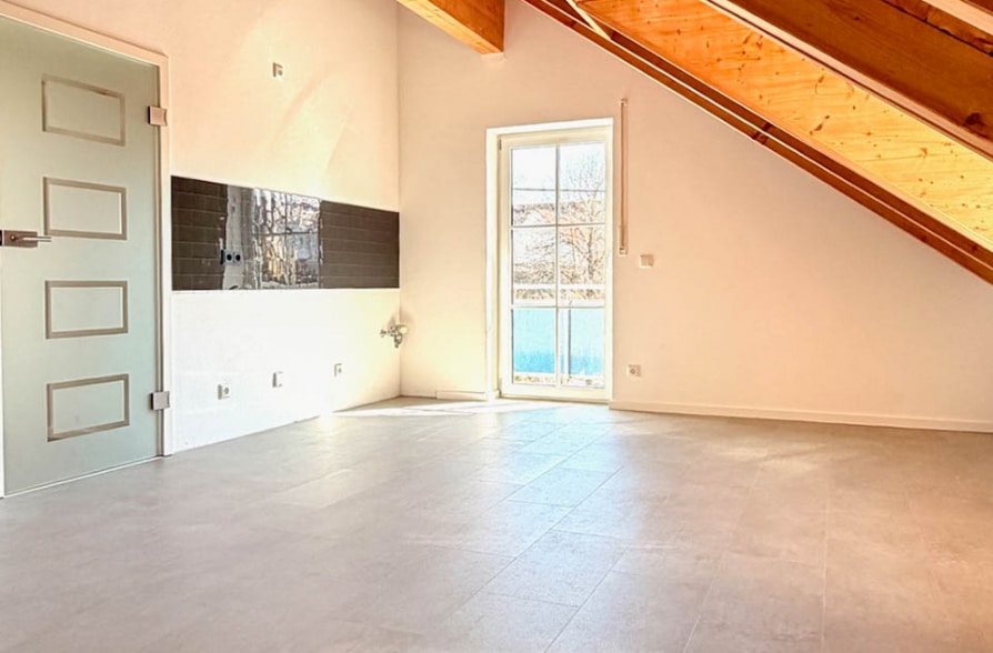 Gemütliche 2-Zimmer-Wohnung in zentraler Lage von Weilheim - Wohnbereich (40063)